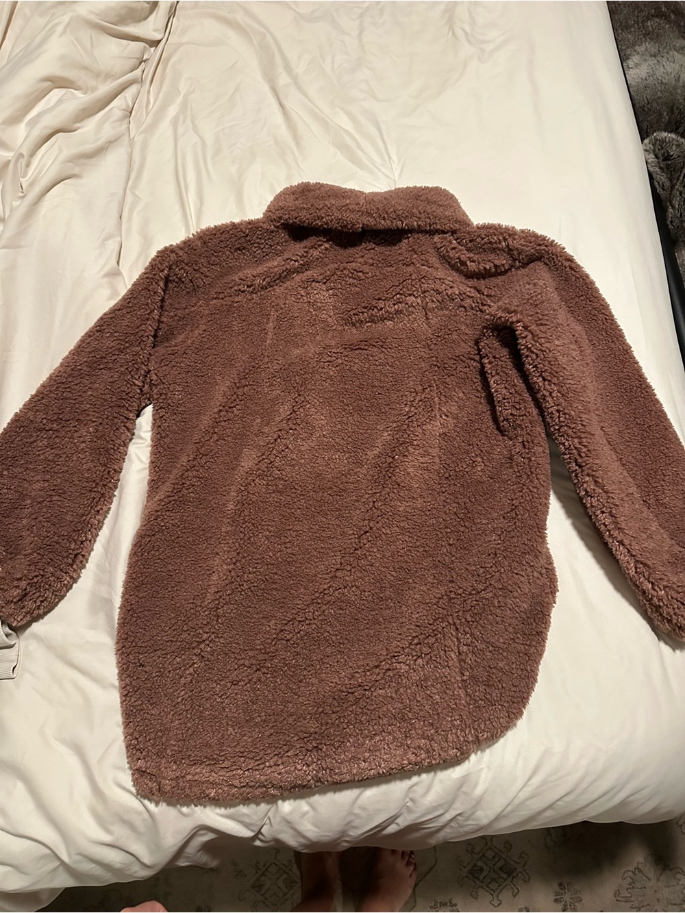 lululemon athletica Plush Sherpa Turtleneck Sweater - Mauve Brown - Picture 2 of 3